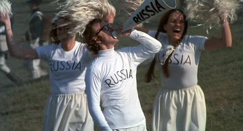 В каком фильме Вуди Аллен пародирует все самые эпичные русские романы и их экранизации? Фото: imdb.com
