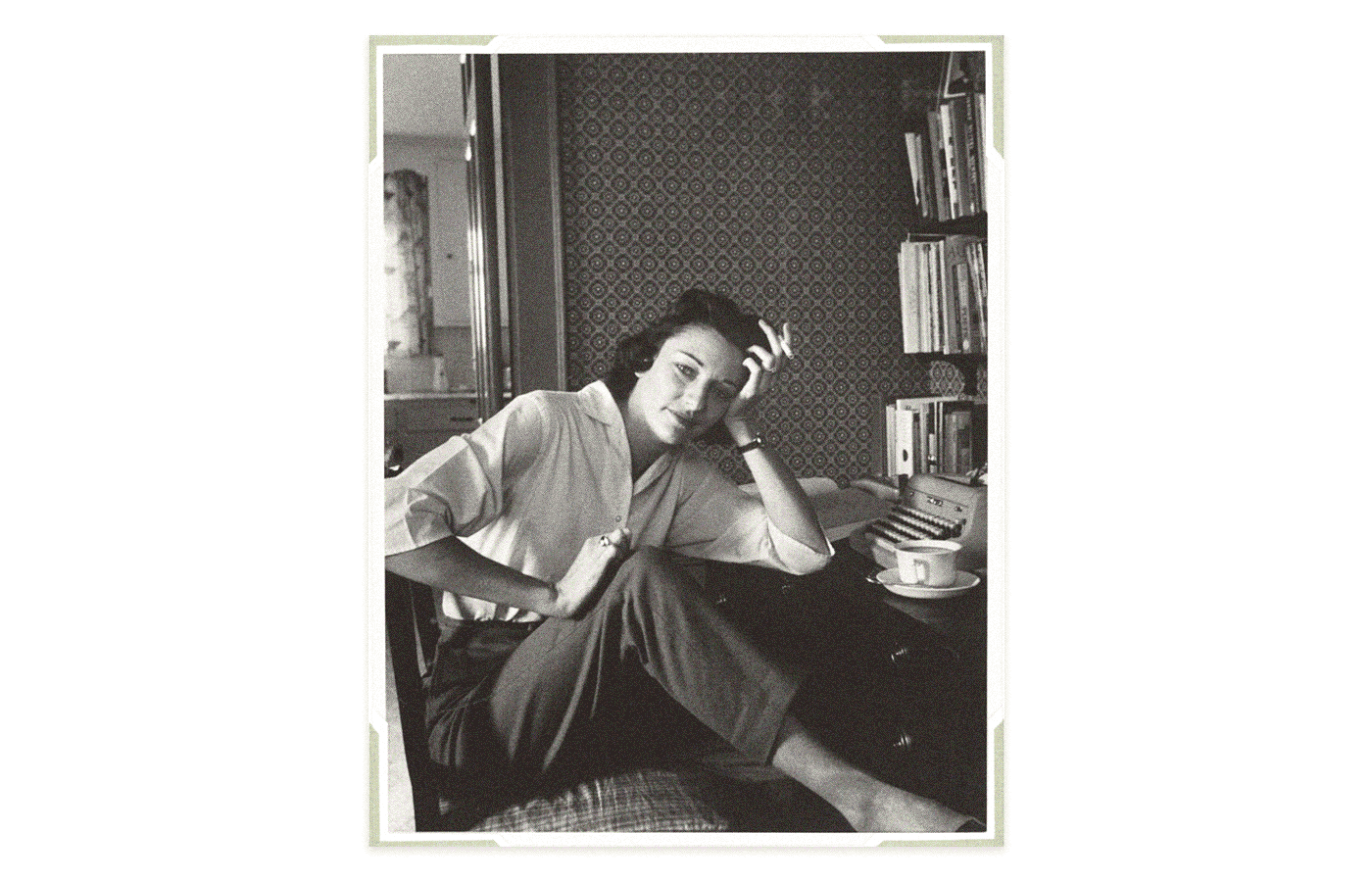 Поэтесса Энн Секстон, которая стала стипендиаткой Рэдклиффского института независимых исследований. Источник: National Portret Gallery / npg.org.uk