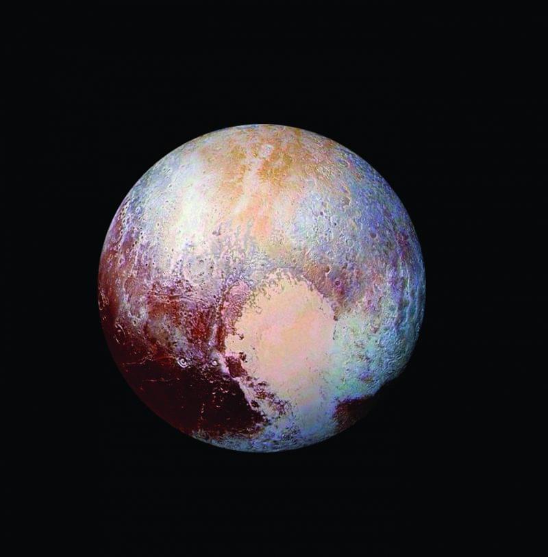 Таким космический аппарат NASA «Новые горизонты» увидел Плутон в 2015 году. Фото: NASA
