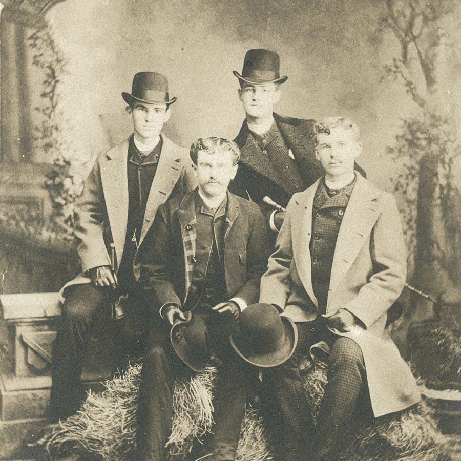 Уильям Сидни Портер (в нижнем ряду слева) с друзьями в Техасе в 1886 году. Источник: wikipedia.org
