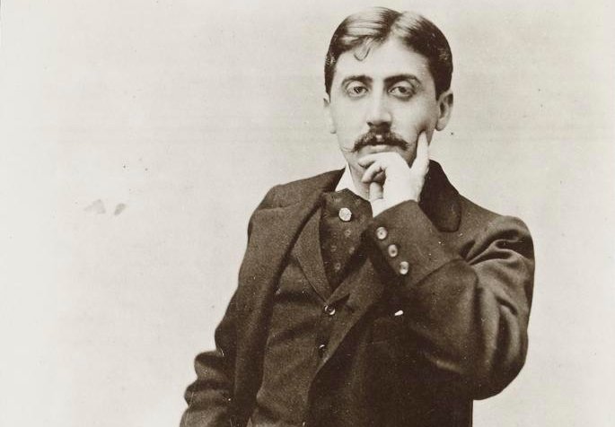 Marcel i klassisk Proust-positur. Foto: Otto Wegener / Wikimedia Commons