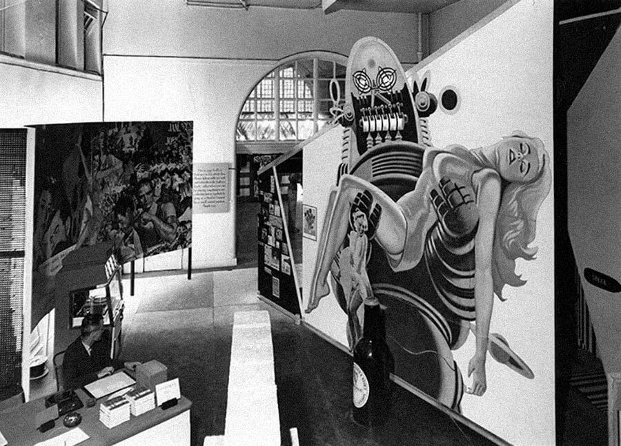 Выставка This is tomorrow, 1956 г. Ядром выставки стала «Независимая группа» во главе с основателем поп-арта Ричардом Гамильтоном. Фото: Generalitat. Donación del artista © IVAM, Institut Valencià d’Art Moder