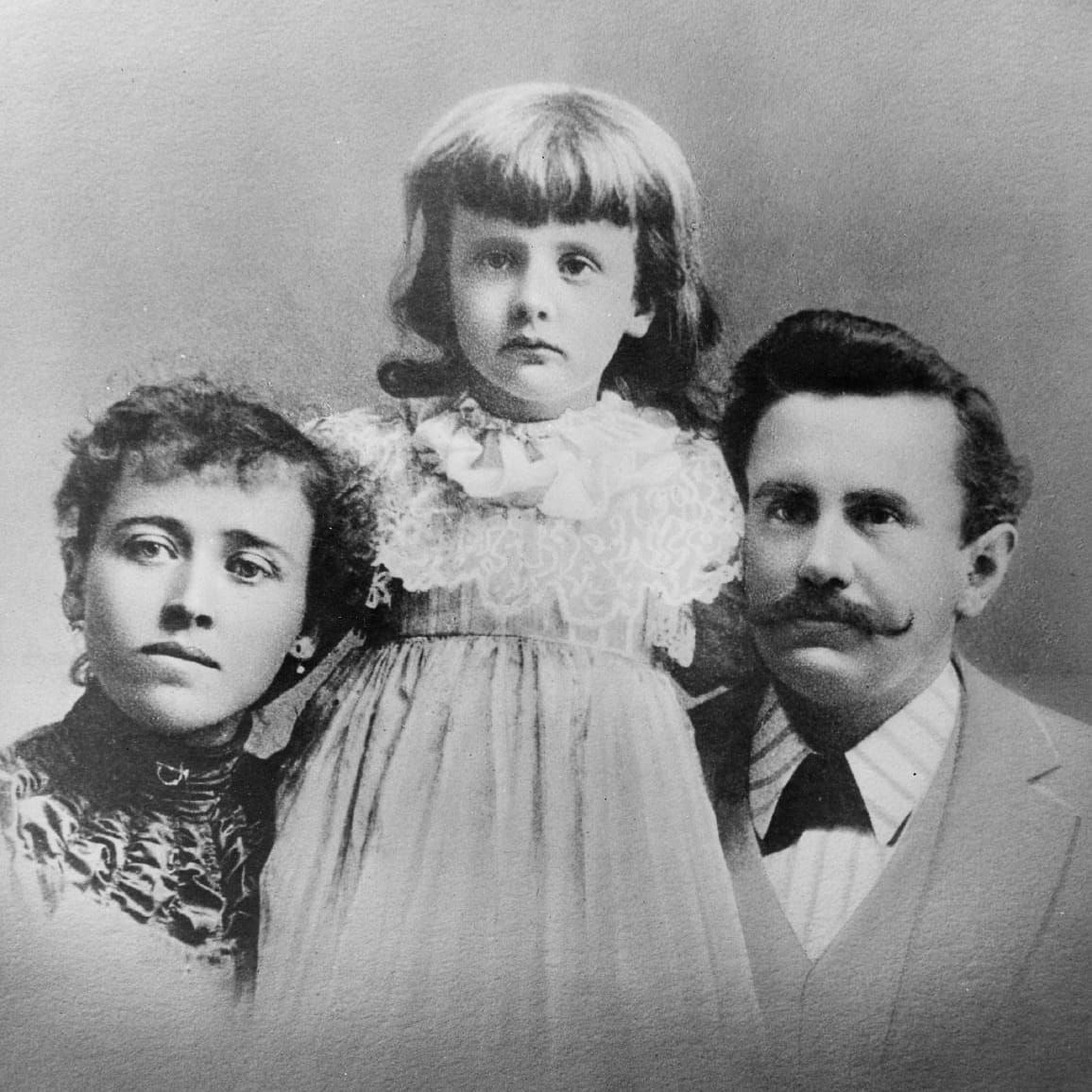 Уильям Сидни Портер (О. Генри) с женой Атоль и дочерью Маргарет. Источник: wikipedia.org