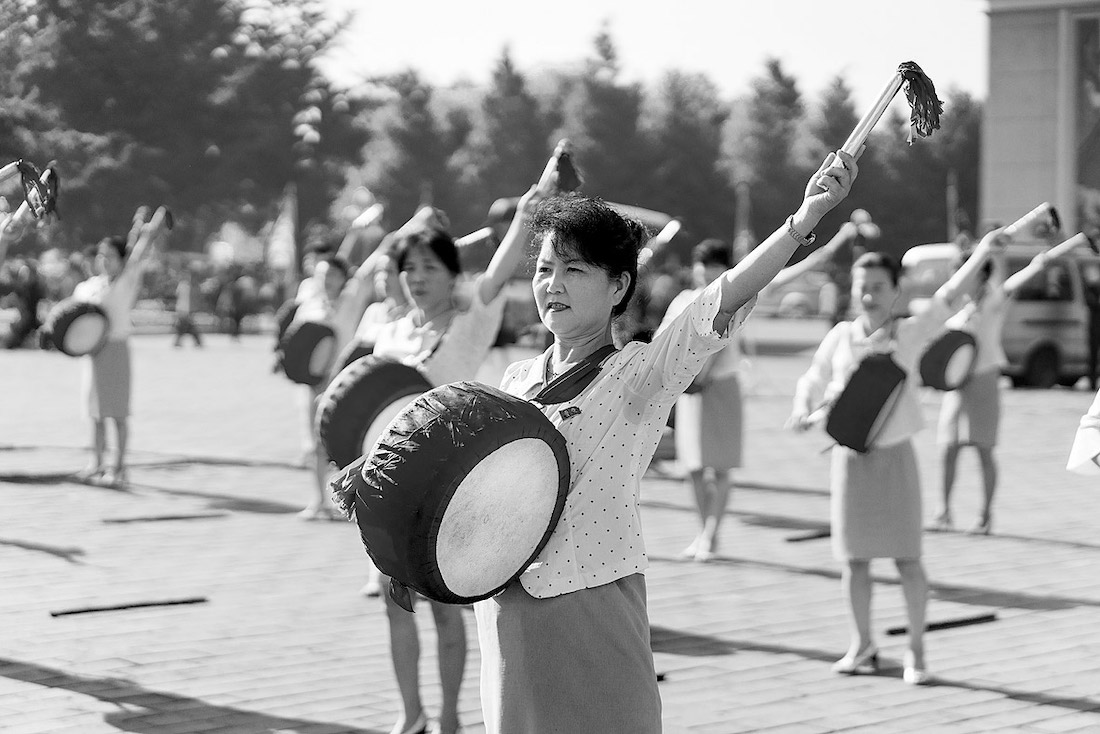 Репетиция массового парада. Многие корейцы могут похвастаться опытом подобных выступлений — как правило, в качестве непрофессиональных артистов. Фото: Йёрунд Фёреланд Педерсен