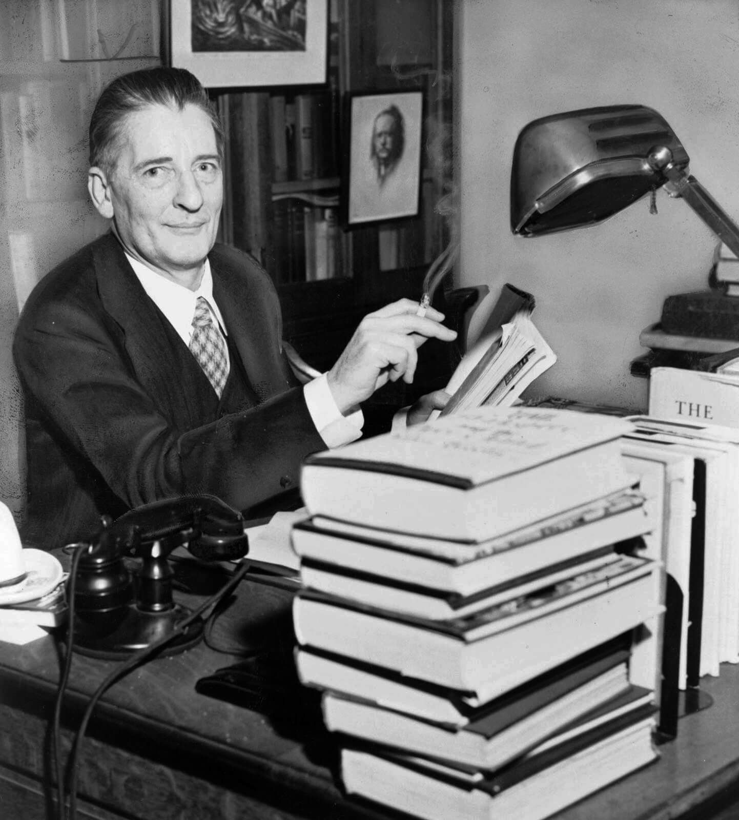 Максвелл Перкинс — влиятельный американский редактор, открывший многих выдающихся писателей первой половины XX века. Источник: britannica.com